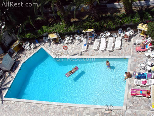 Oasis Hotel 7